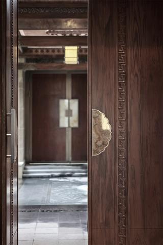 老话说“家门不对门”，背后藏着多少老祖宗的生活智慧？
