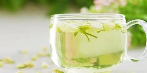 一碗”洗花水”里藏着的民间情感疗愈密码:老祖宗的心理创伤修复术