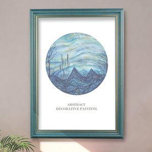 浅蓝画框配北欧风,风水画装裱的玄机你懂吗?