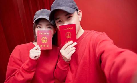 水逆失灵？唐嫣罗晋被曝婚变，却被星座命盘打脸