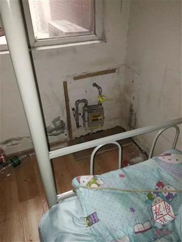 长春停燃气事件揭秘:客厅放床违背风水火宅布局安全之道