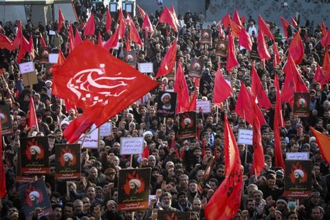 伊朗街头的”和”与”光”:道德经中的治国密码与人生修行