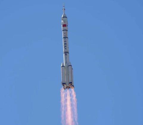 长征十号试验惊动文昌风水局？梦舟飞船背后的气场玄机曝光